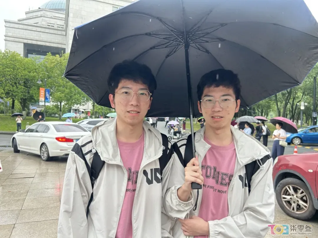 eSB7e5YsyU740455.jpg