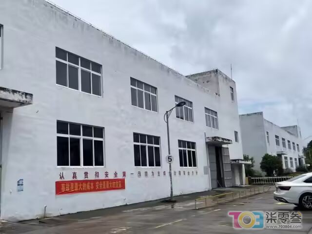 cnY22JLyA6TIgO0Z.jpg