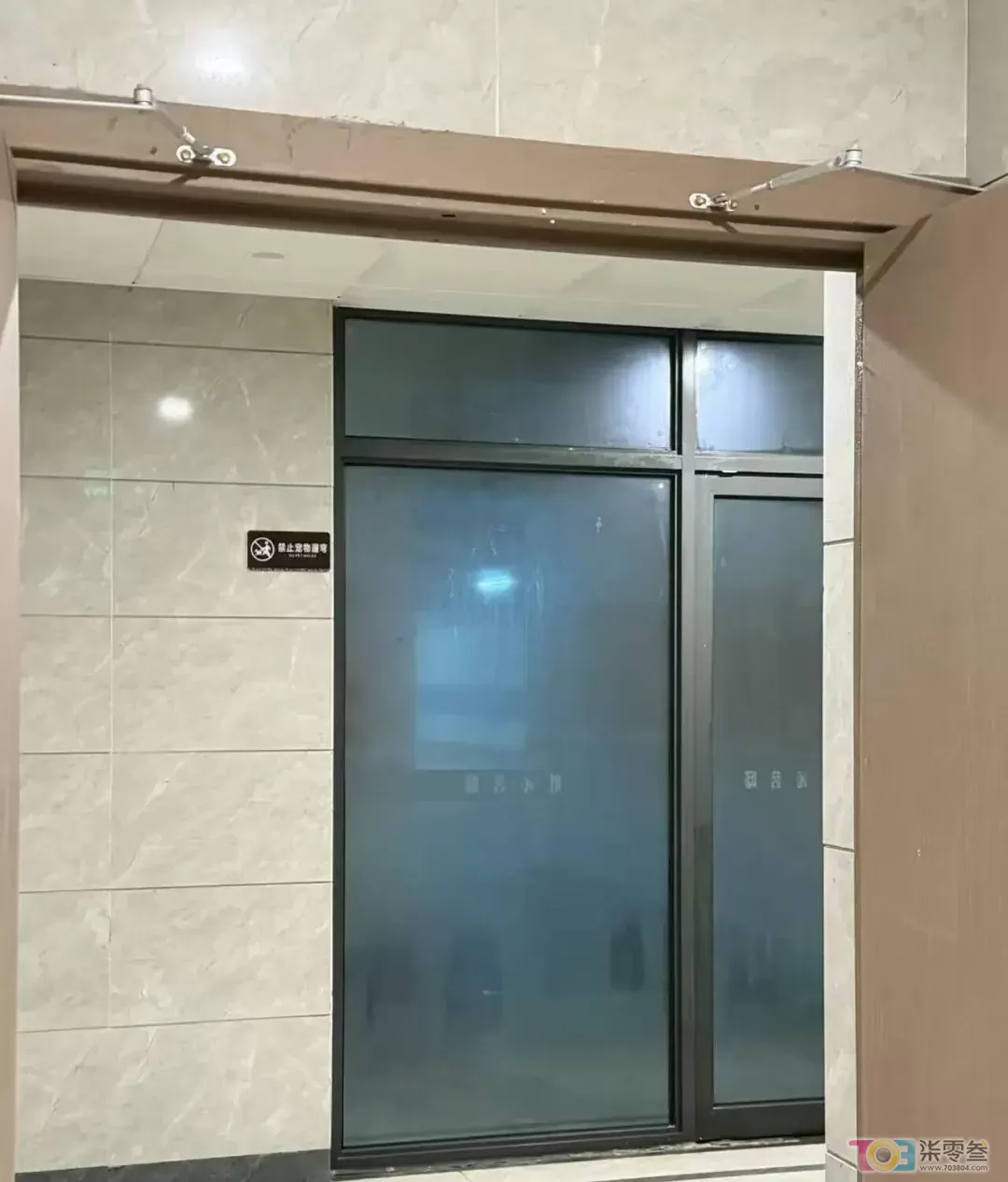 w8.jpg