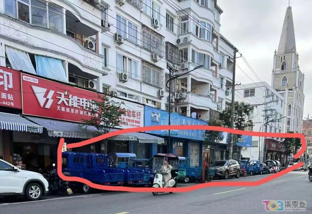 rkLo6OOOL3oxoFMq.jpg