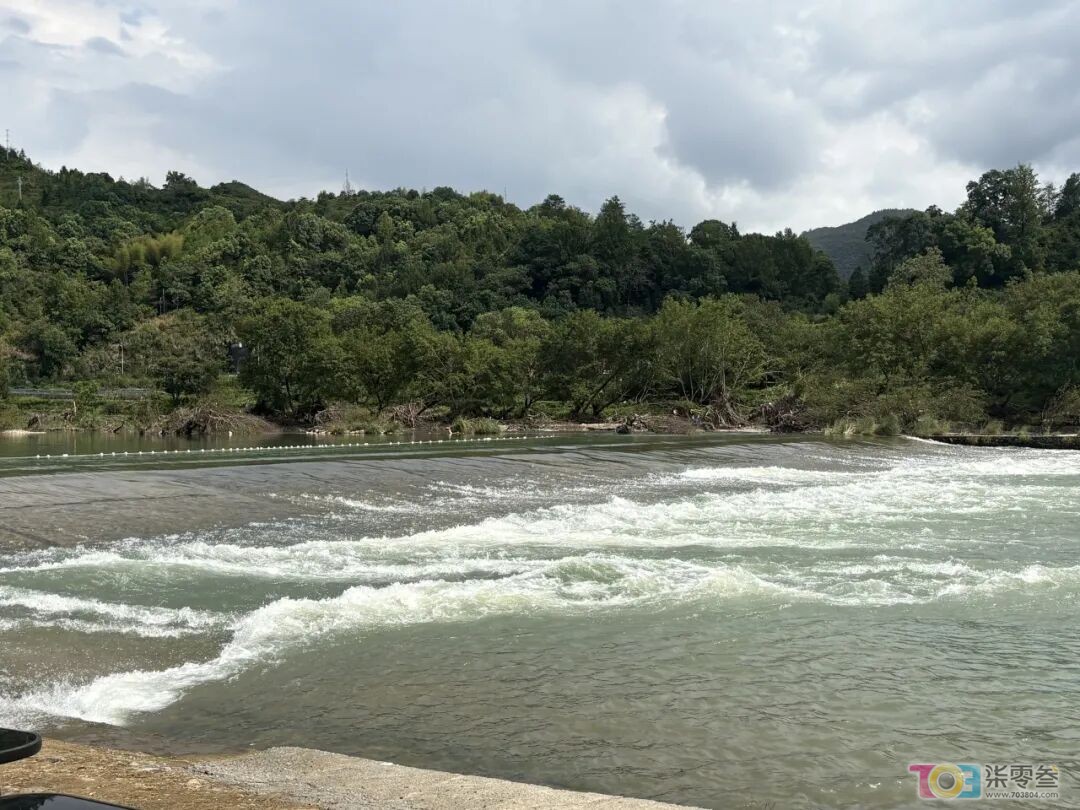 wzkOSRIj2wj8rEuK.jpg